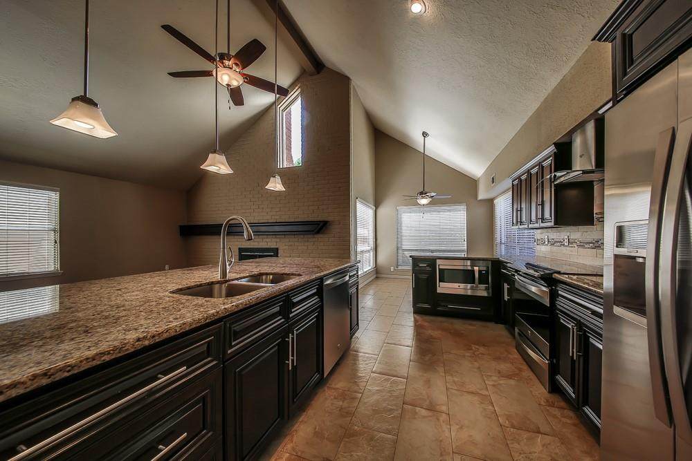 2303 Cherry Bend Drive - Photo 1