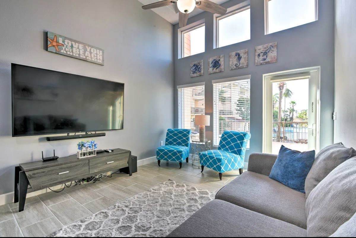 9520 Seawall Boulevard - Photo 1