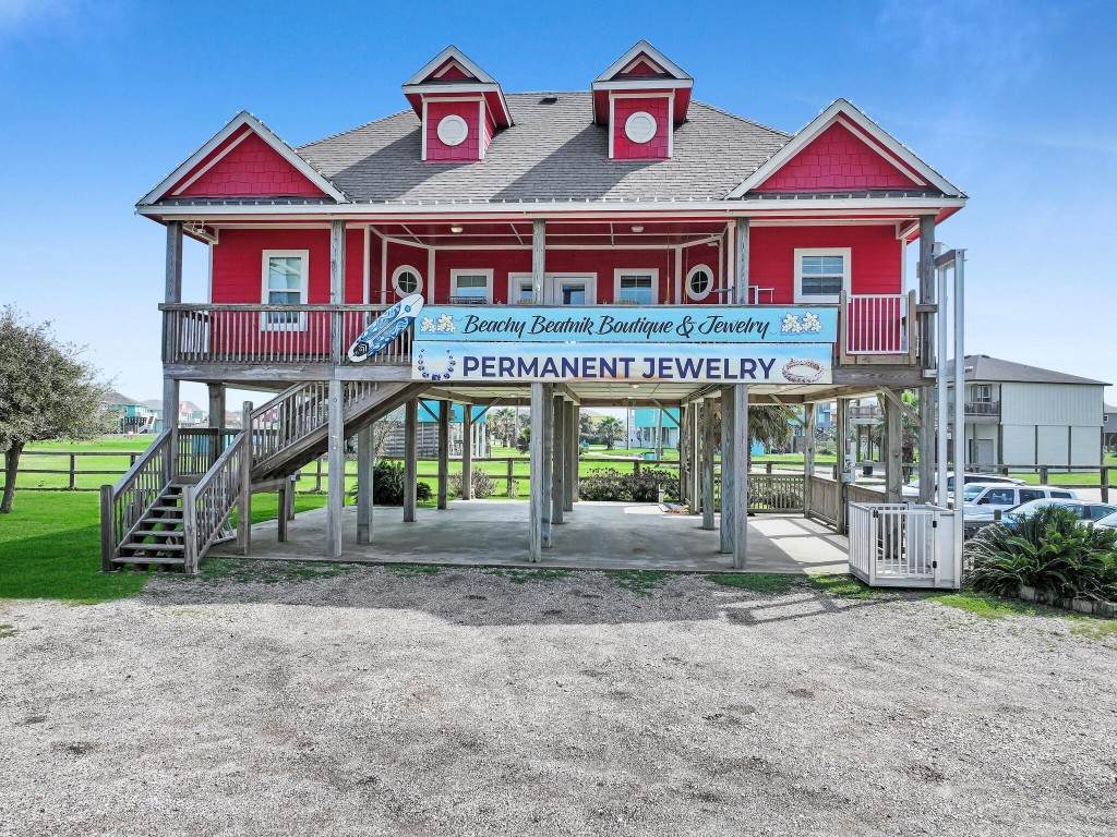 970 Surfside Drive - Photo 1