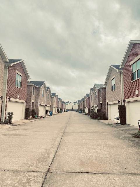 3729 Main Poplar Drive - Photo 1