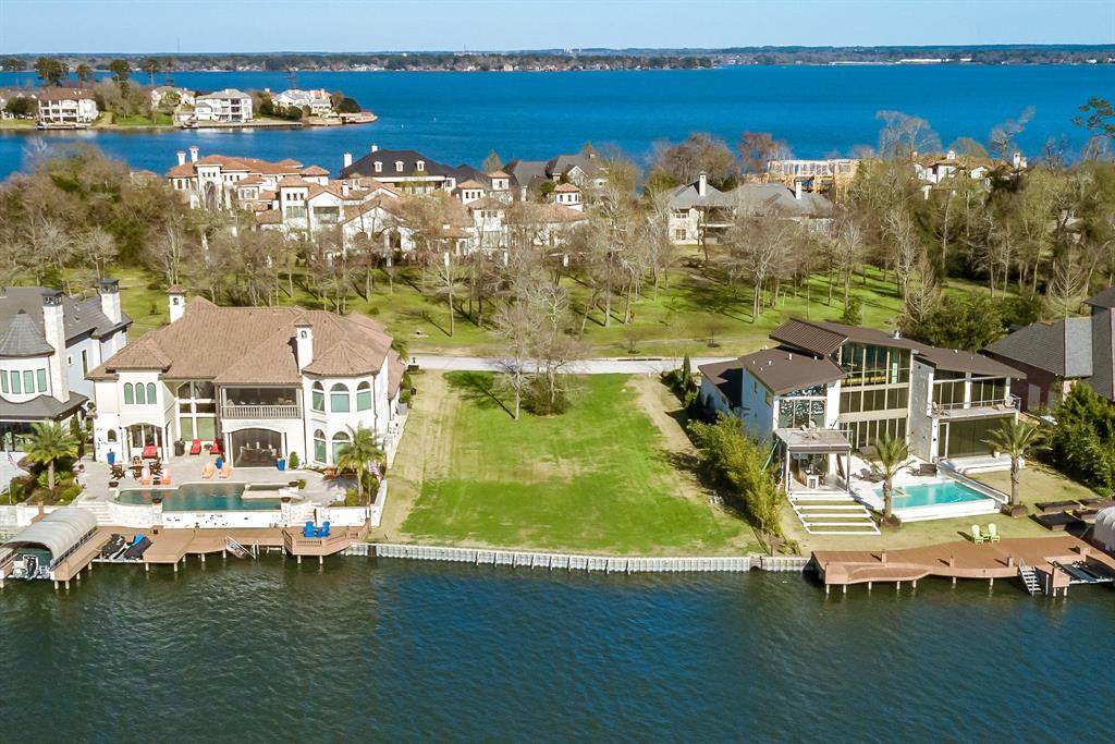 76 Benthaven Isle - Photo 1
