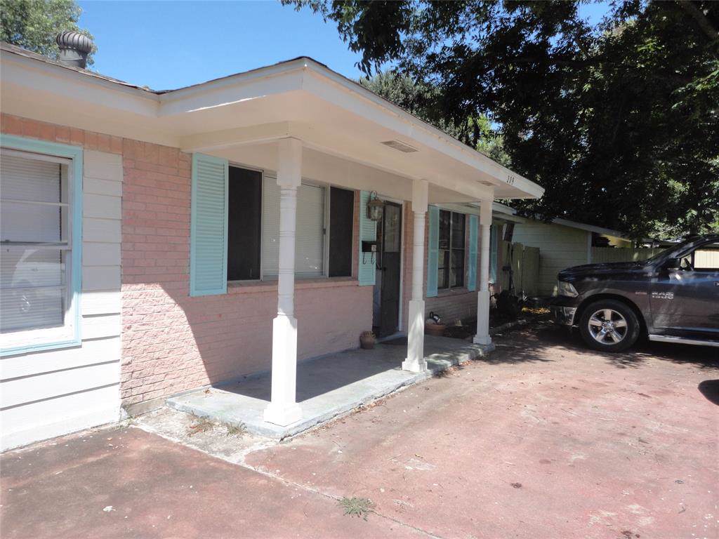 209 5th Street - Photo 1