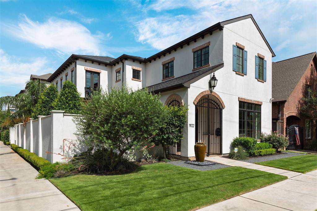 1922 Morse Street - Photo 1
