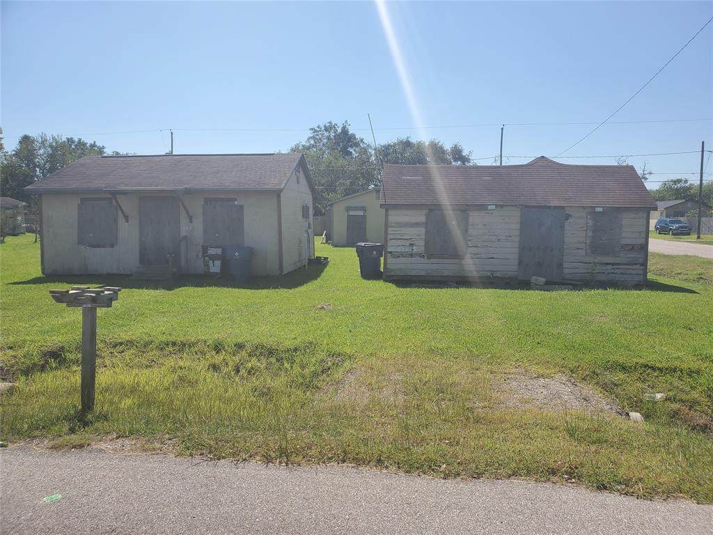 103 Avenue D - Photo 1