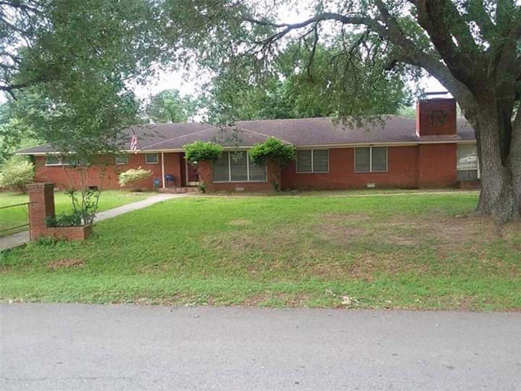 105 Dooley - Photo 1