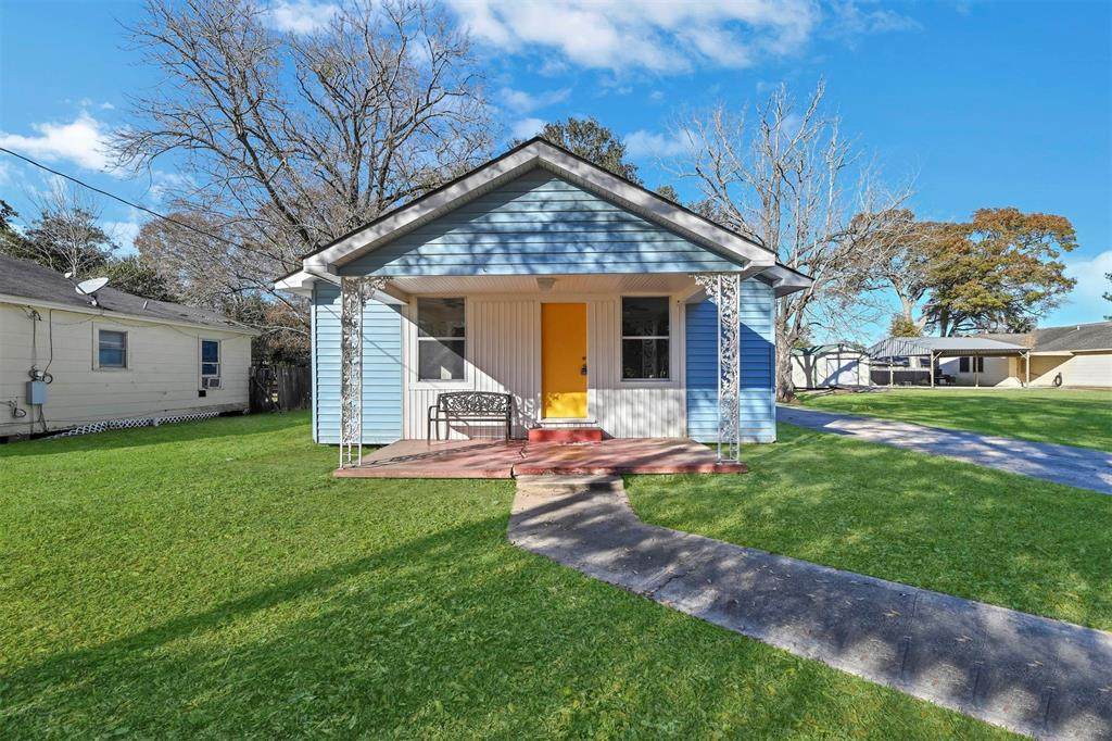 1813 Jefferson Drive - Photo 1