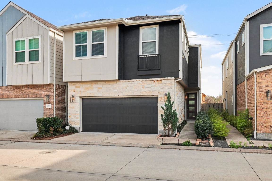 10011 Brickhouse Drive - Photo 1