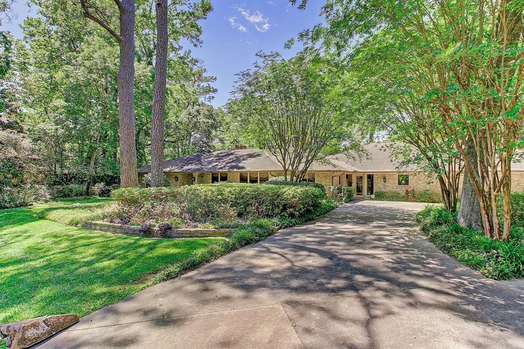 889 Country Lane - Photo 1