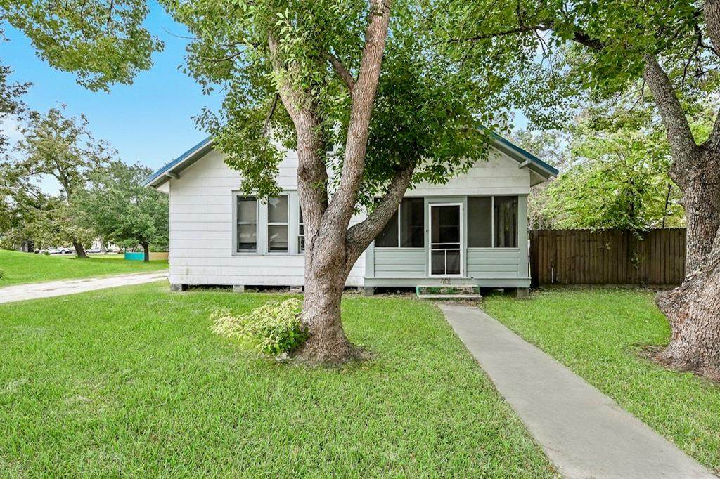401 Myrtle Street - Photo 1