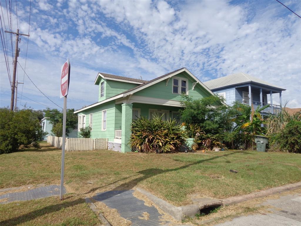 3428 Avenue M 1/2 - Photo 1