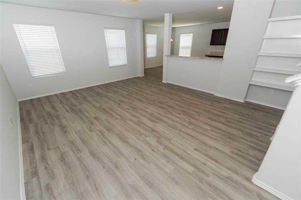207 Fallow Deer Drive - Photo 1