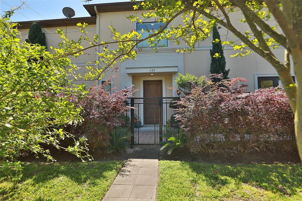 1135 Herkimer Street - Photo 1