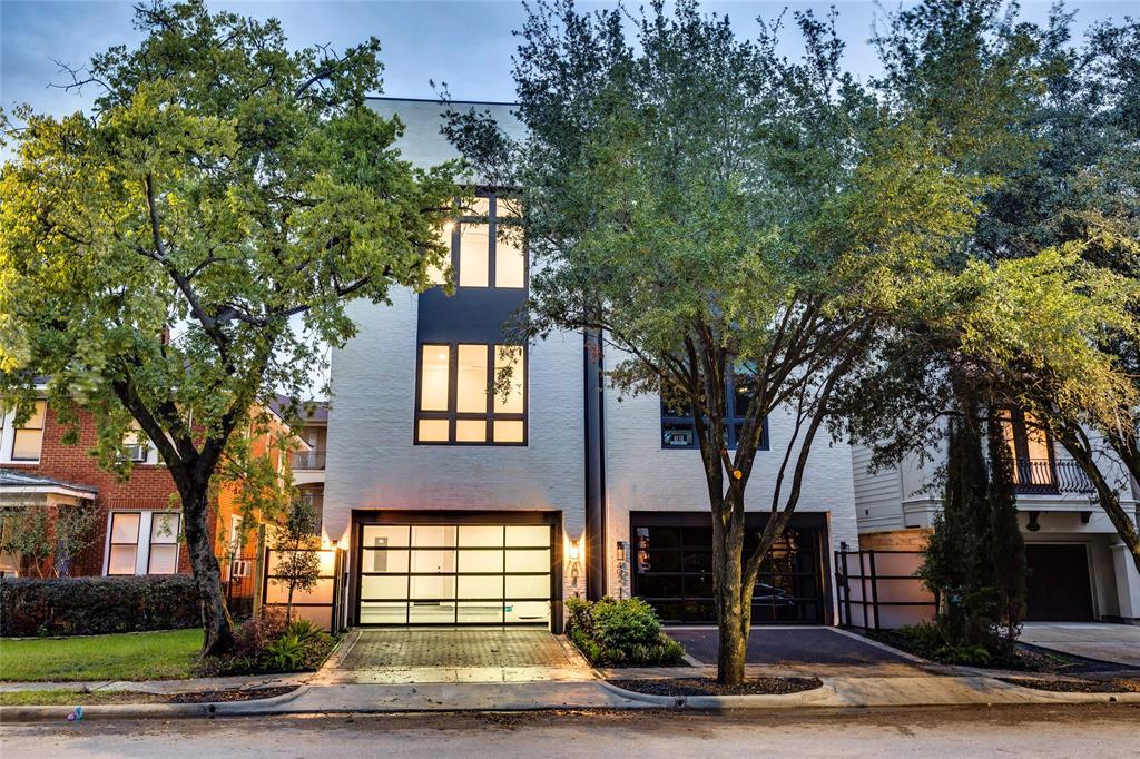 404 W Pierce Street - Photo 1