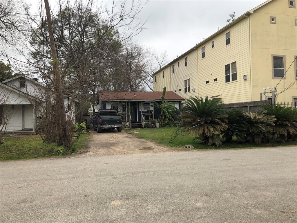 1335 W 21st Street - Photo 1