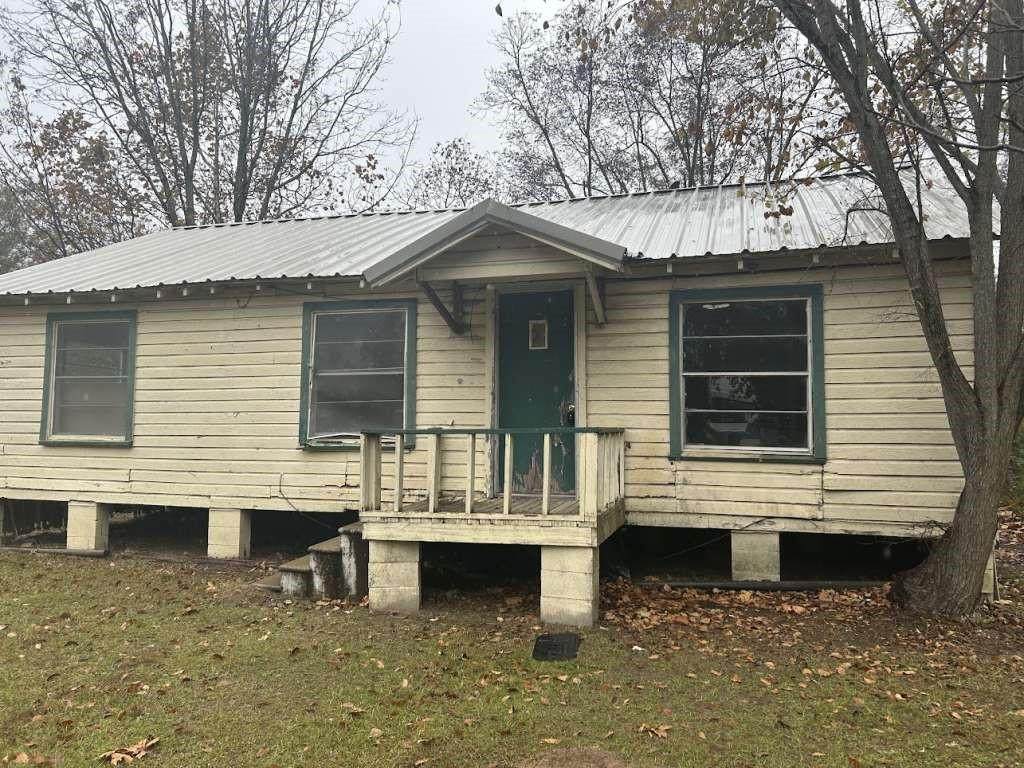 103 19th Street - Photo 1