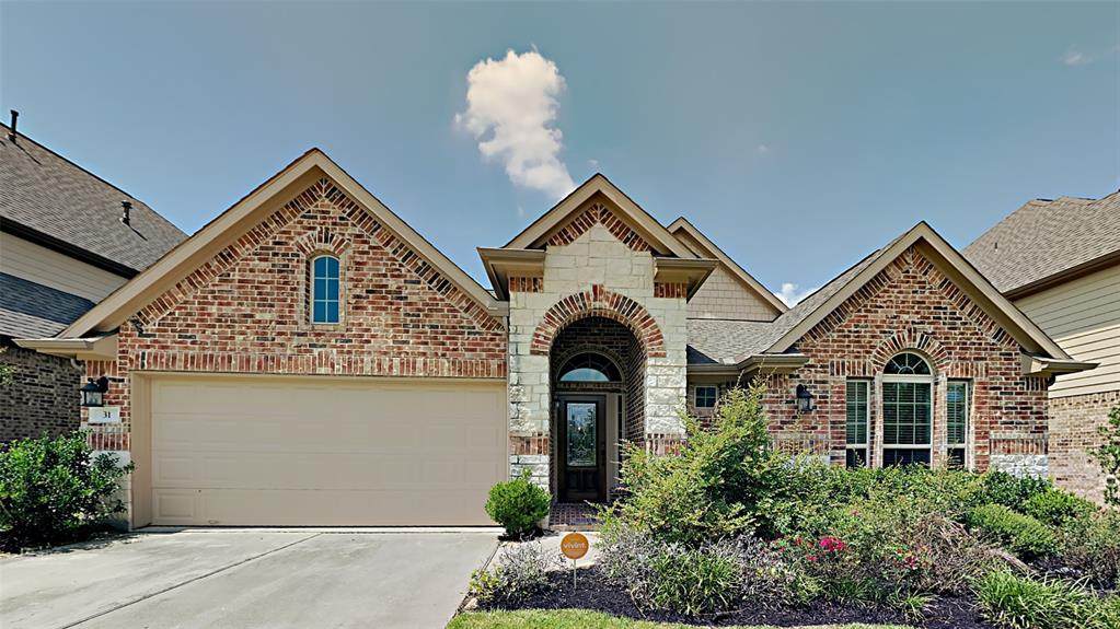 31 Wheatleigh Drive - Photo 1