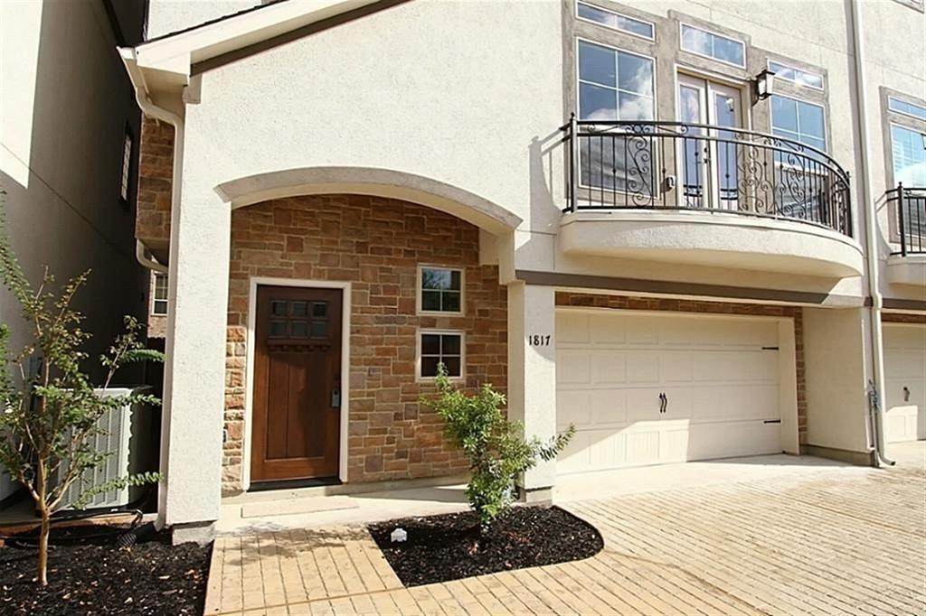 1817 Oakdale Street - Photo 1