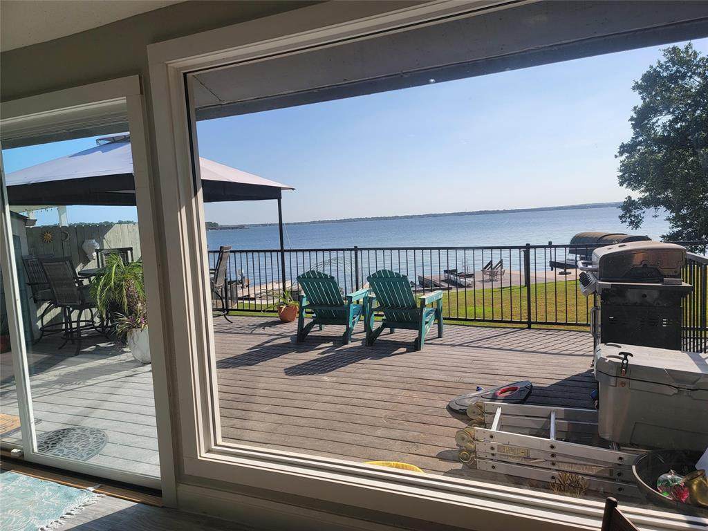 32 Lakeview Village - Photo 1