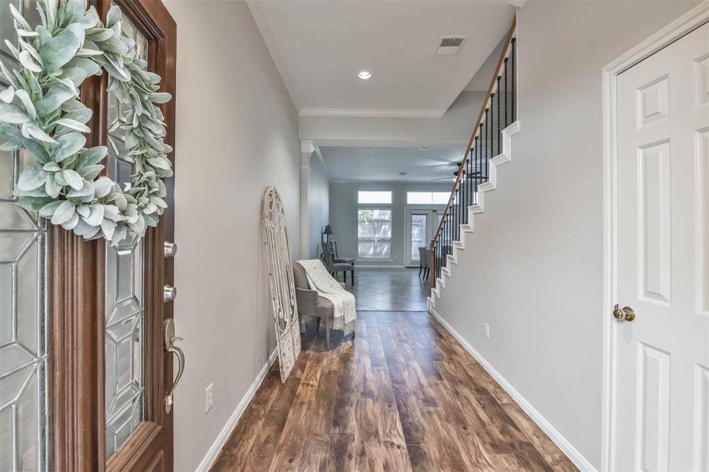 880 Tully Road - Photo 1