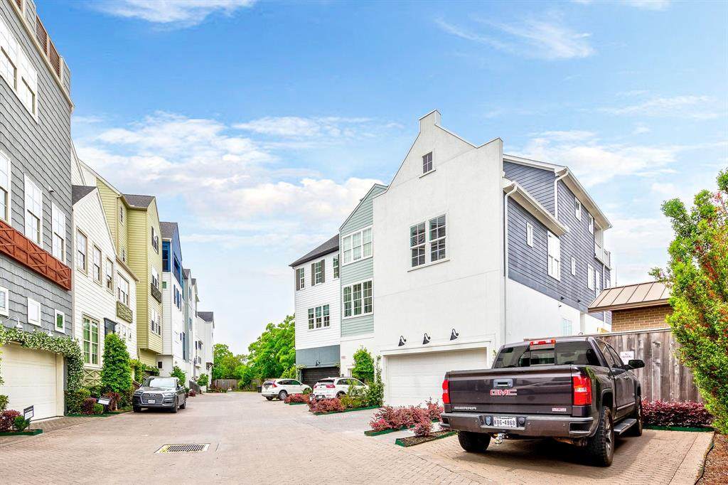 4020 Woodshire Village Estates - Photo 1