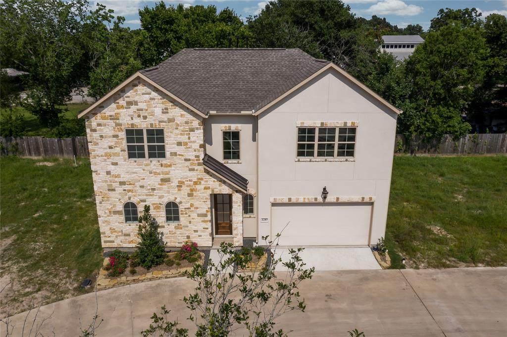 2210 East Fall Run Park Drive - Photo 1
