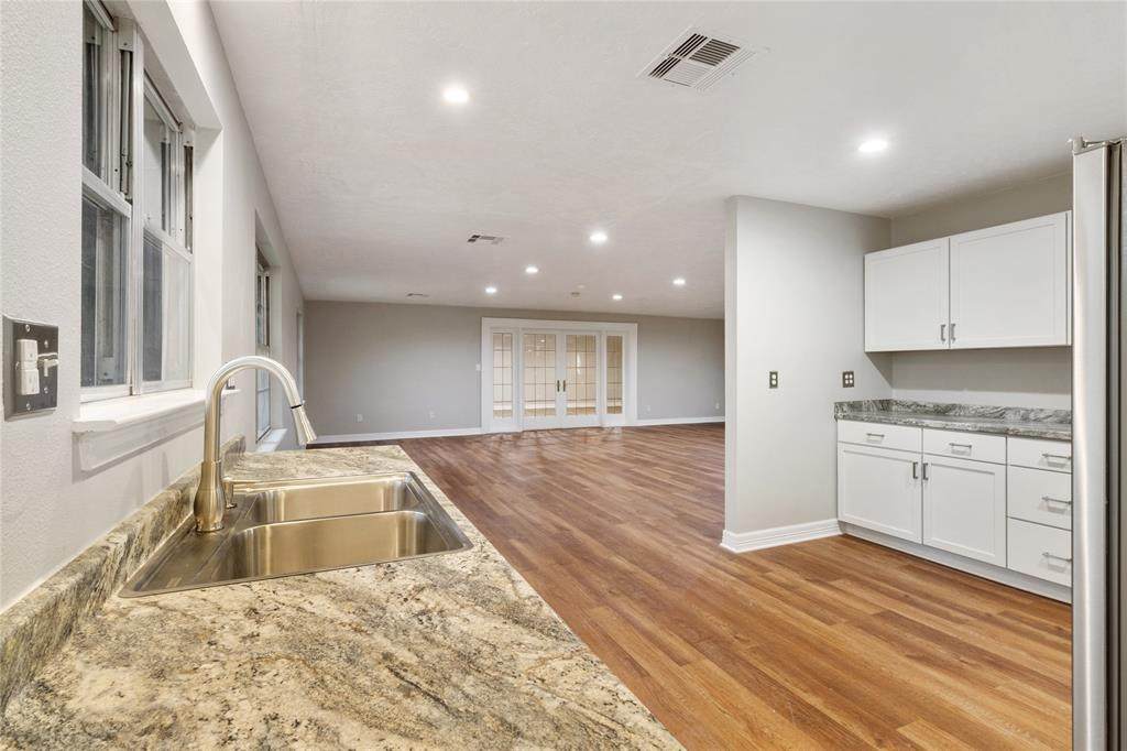 706 Cedar Bayou Lynchburg Road - Photo 1