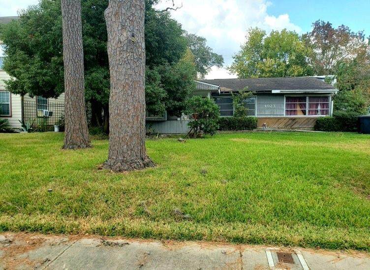 4923 Winnetka Street - Photo 1
