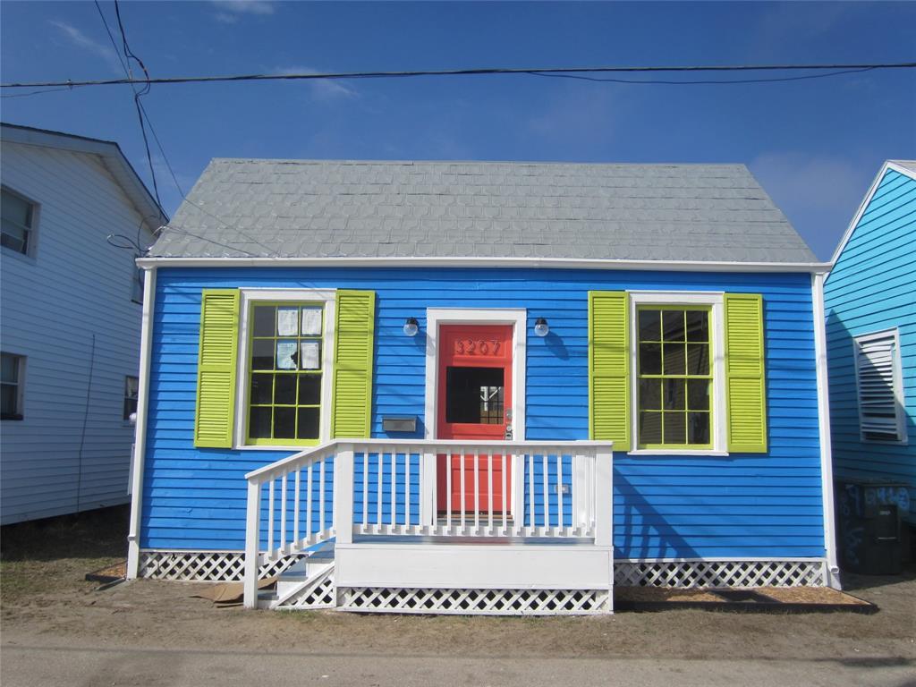 3207 Avenue M - Photo 1