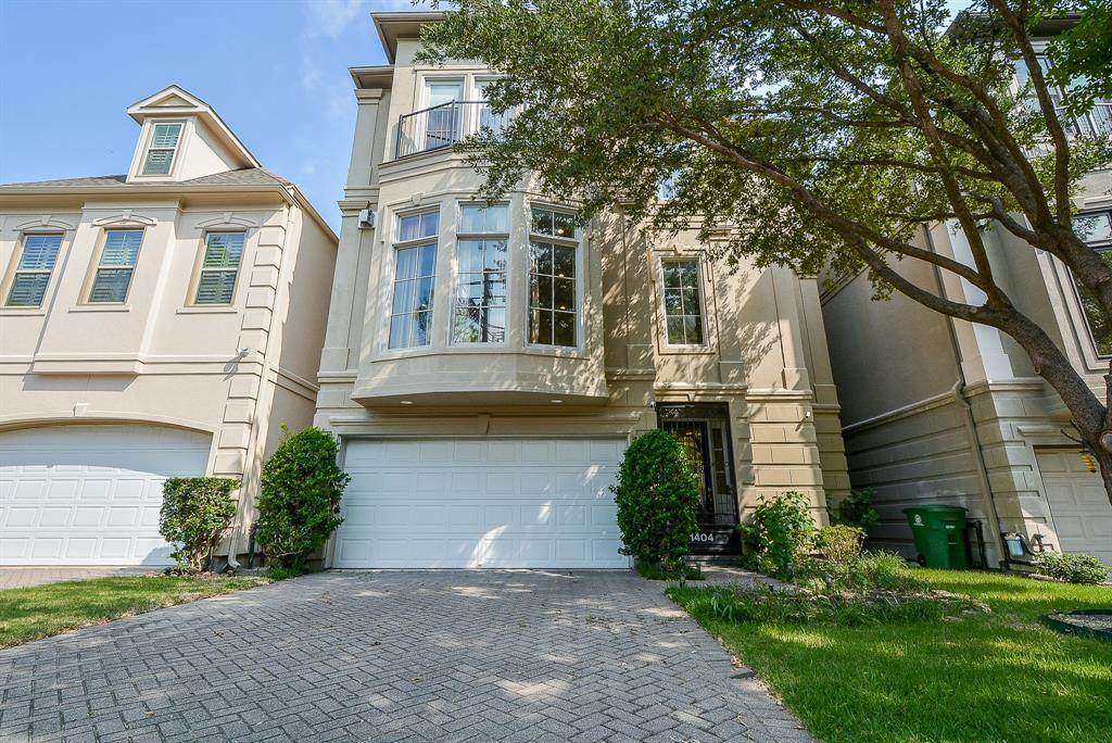 1404 Cook Street - Photo 1