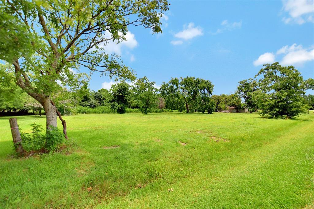106 Canal Drive - Photo 1