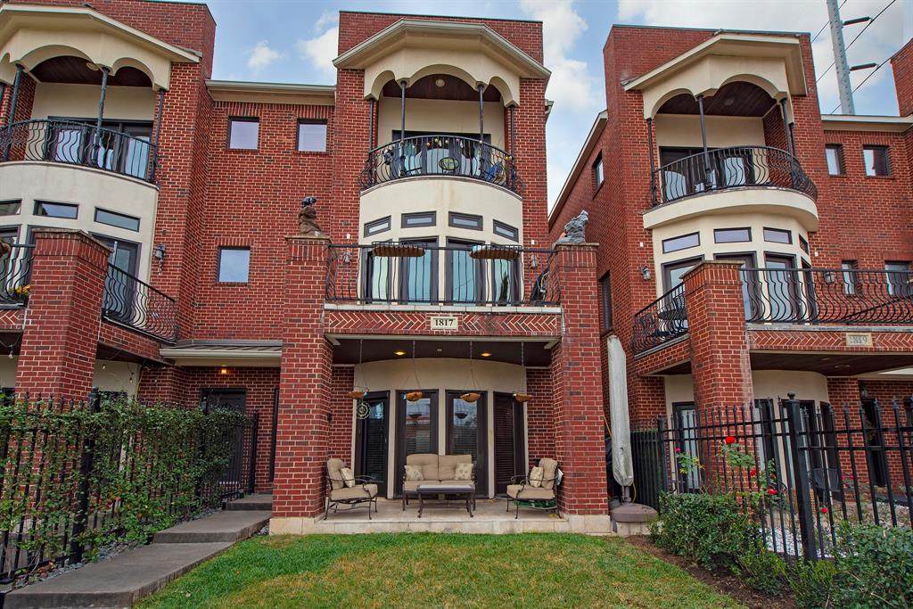 1817 Houston Avenue - Photo 1