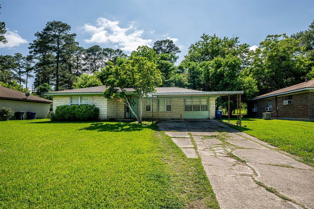 1008 Oak - Photo 1