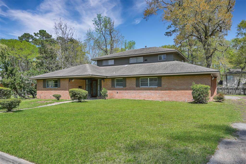 112-A Woodsway Street - Photo 1
