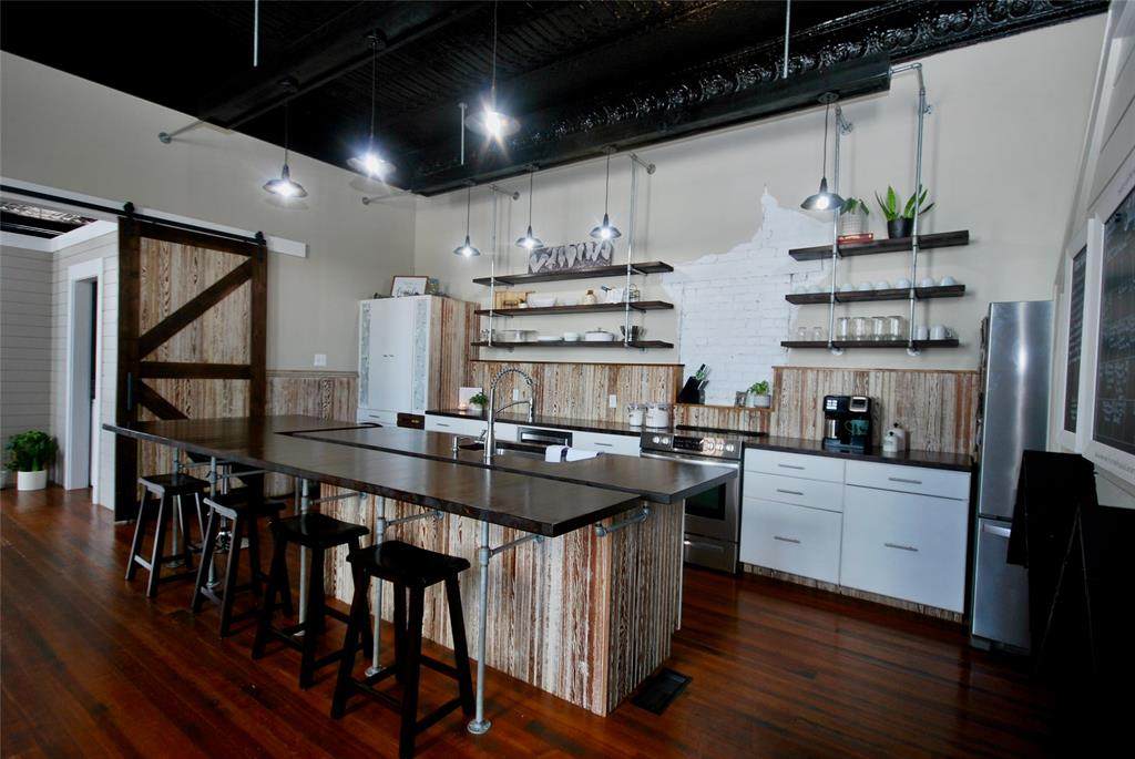 103 Main - Photo 1