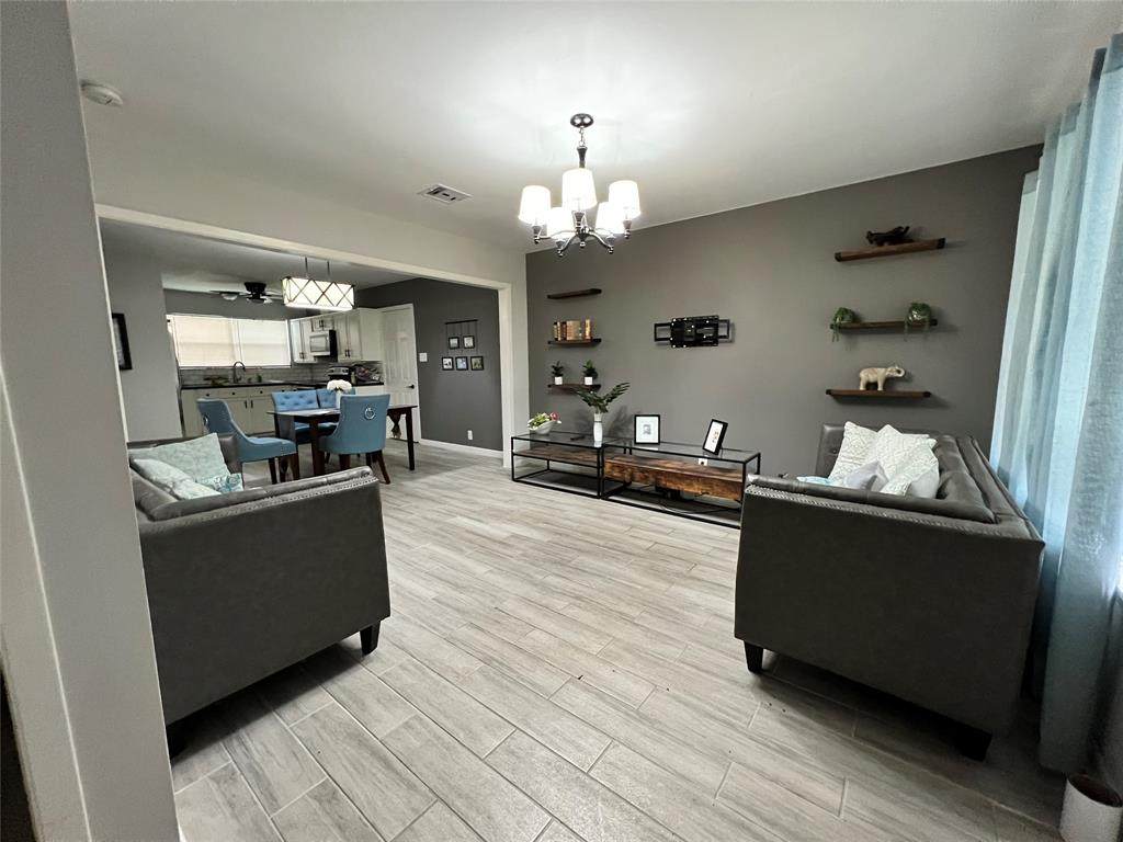 106 Avenue G - Photo 1