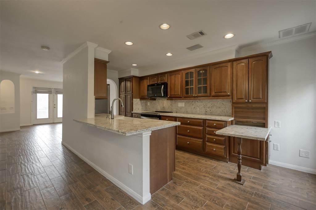 1860 White Oak Drive - Photo 1