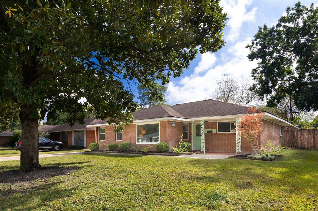 2307 Cheshire Lane - Photo 1