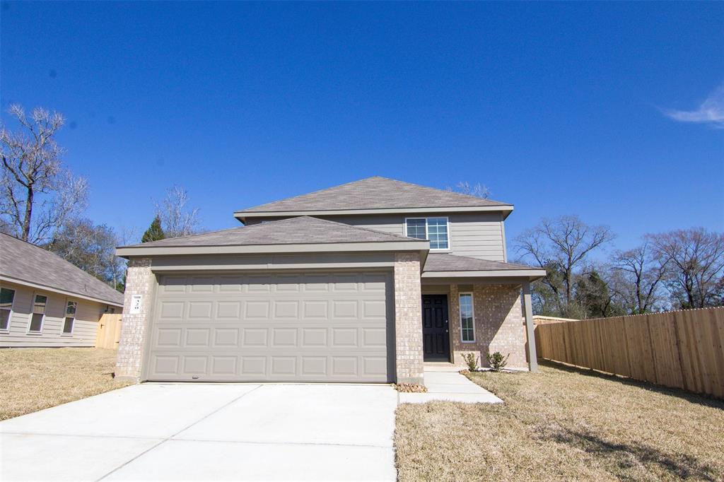 320 Upper Creek Drive - Photo 1