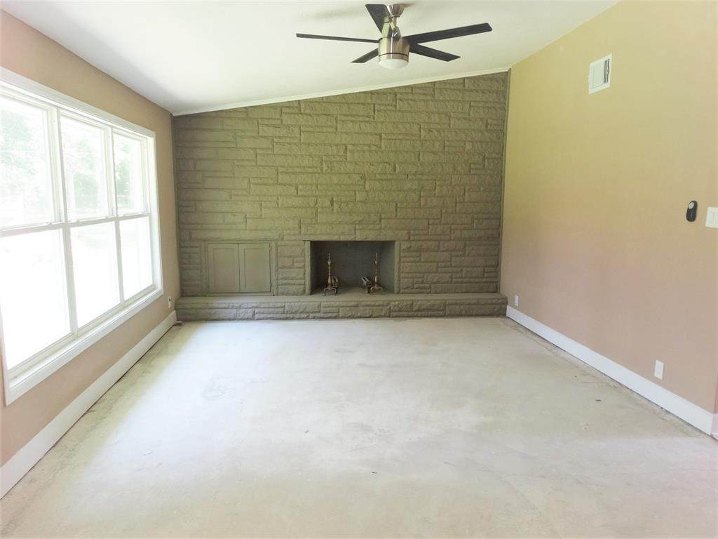 806 Ellaine Ave Avenue - Photo 1