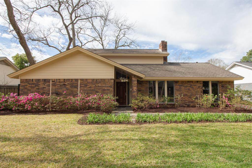 18214 Carriage Lane - Photo 1