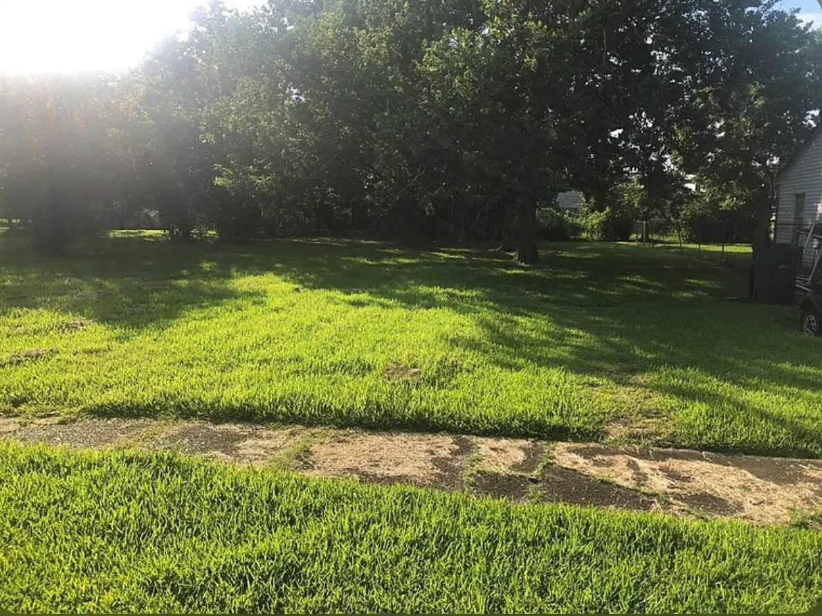 1518 6th Street - Photo 1