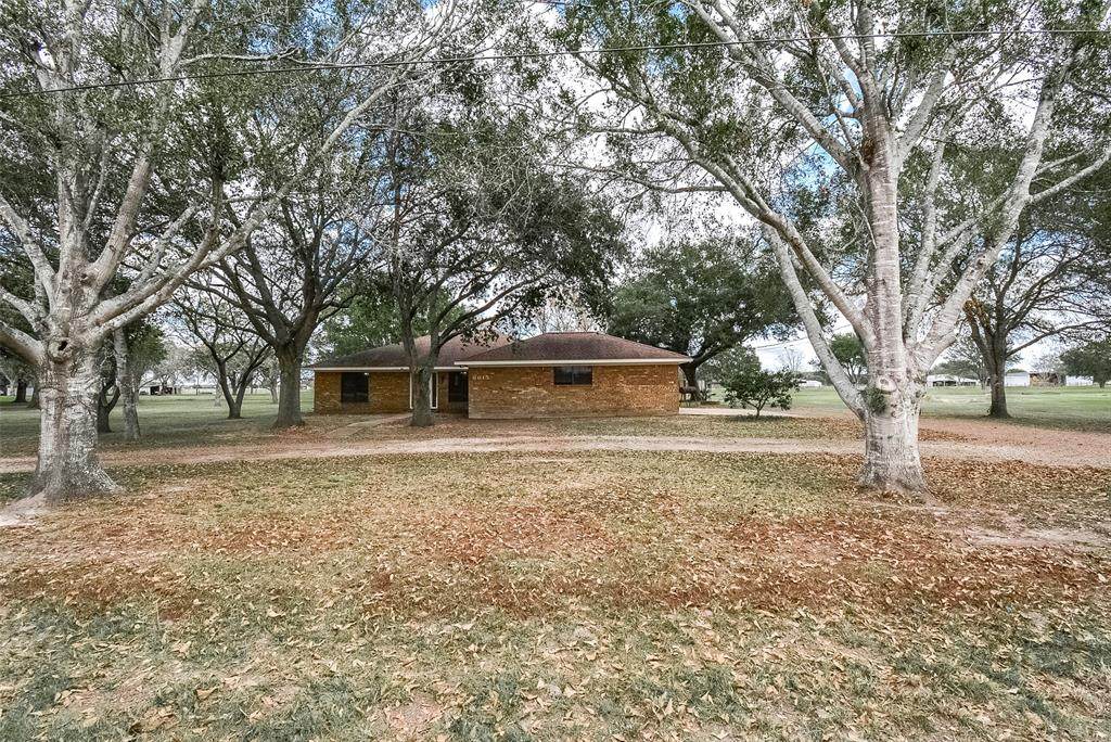 6615 Mildred Road - Photo 1