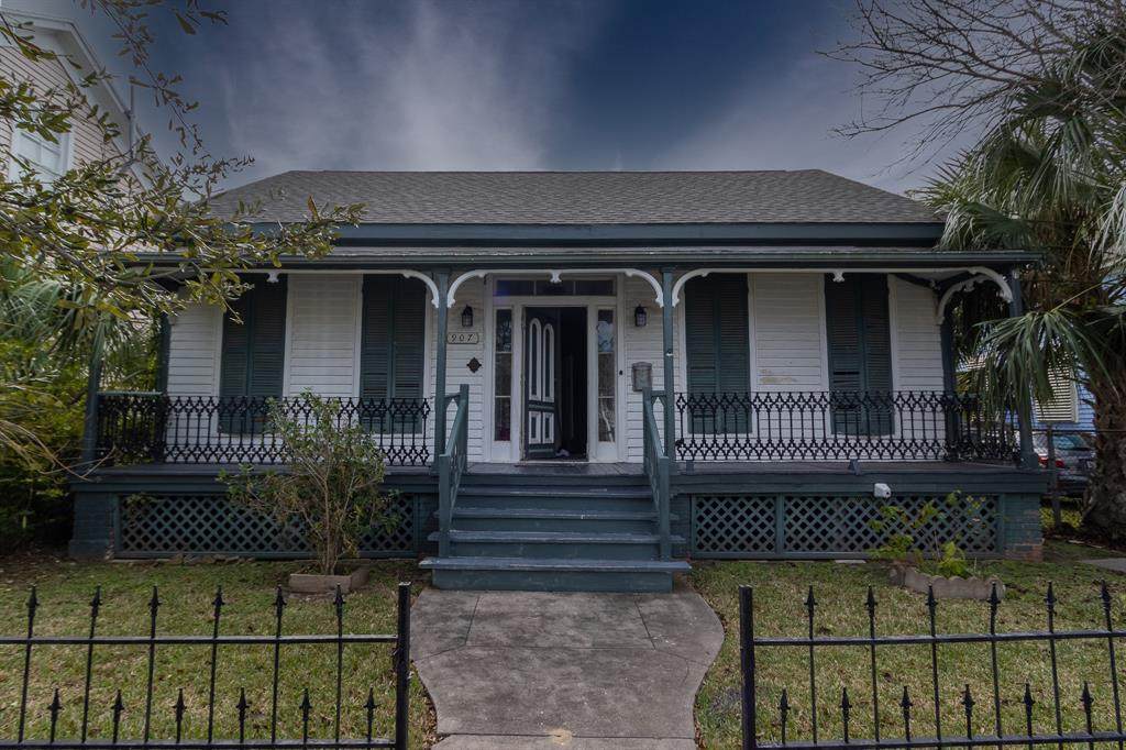 907 Church Street - Photo 1