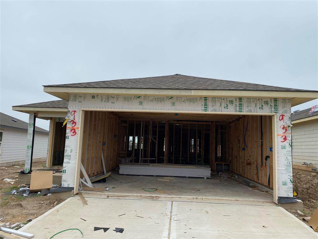 933 Kickapoo Lane - Photo 1