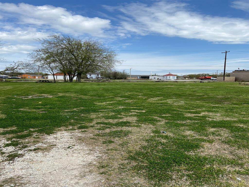 610 1st Avenue S - Photo 1