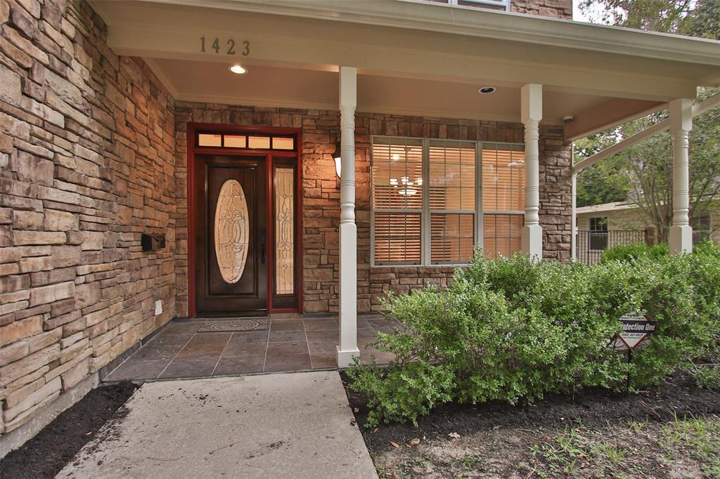 1423 Sue Barnett Drive - Photo 1