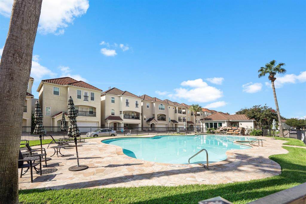 7159 Crystal Way - Photo 1