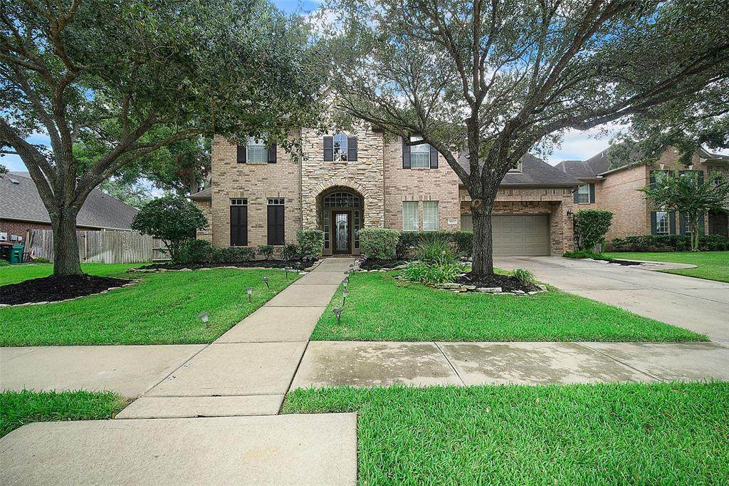 9822 Sabine Circle - Photo 1