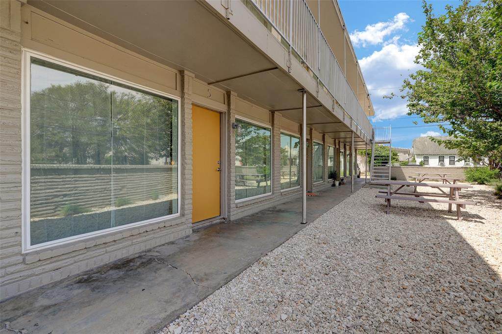 1408 Hughes Street - Photo 1