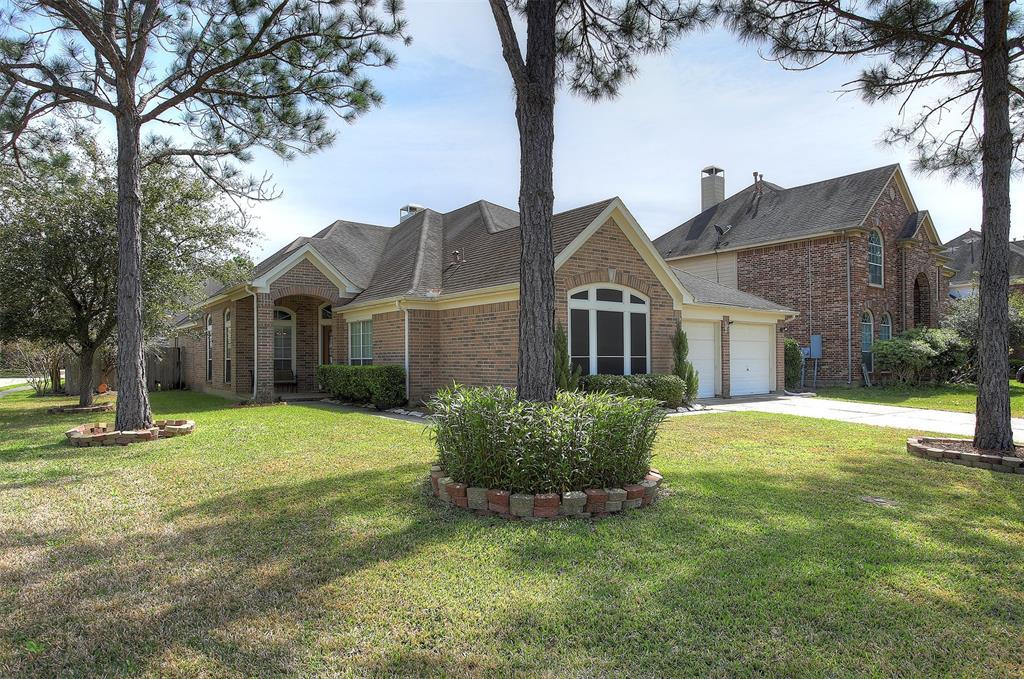 401 Prattwood Court - Photo 1